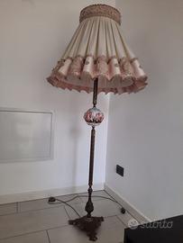 Lampada da terra antica