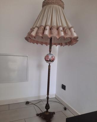 Lampada da terra antica