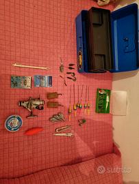 SET: cassetta + attrezzatura da pesca 