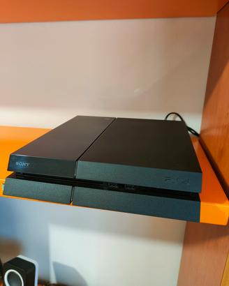 PS4 500 GB + Formula 1 2018