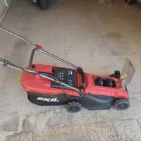 TAGLIAERBA A BATTERIA