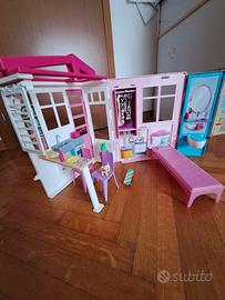 Casa di Barbie portatile con accessori PERFETTA