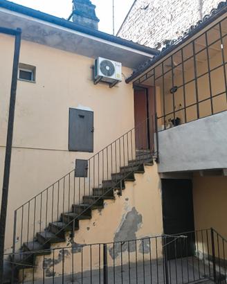 Appartamento bilocale ammobiliato