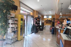 Attività / Licenza di 90 m² con 1 locale a Montoro
