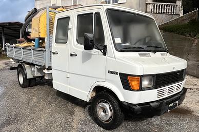 Furgone Mercedes 407D