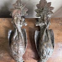 Coppia di battente antico in bronzo (pernici)