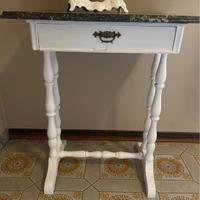 Tavolino antico con marmo