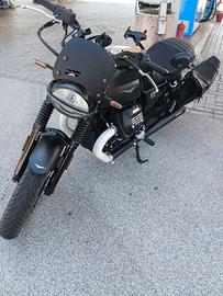 moto Guzzi v7 stone