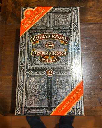 Bottiglia di Whisky a marchio Chivas Regal