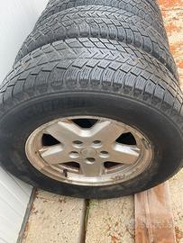 4 cerchi jeep Cherokee da 16”