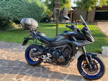Yamaha tracer 900