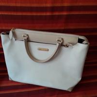 Borsa chiara elegante pelle