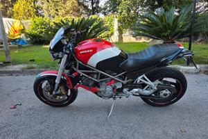 Moto Ducati Monster s4 916