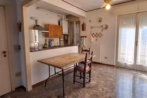 Appartamento di 90 m² con 5 locali e box auto a An