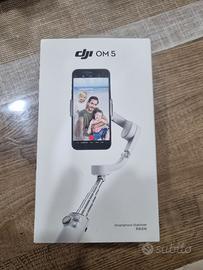 dji om 5stabilizzatore smartphone