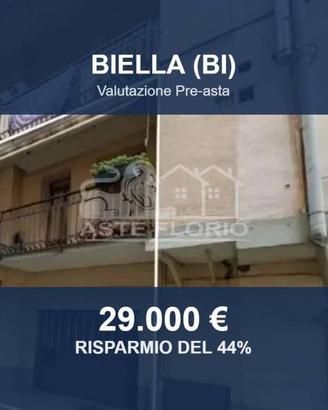 Immobile in asta di 107 m² con box auto a Biella