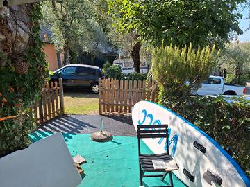 Roulotte con veranda e tettoia