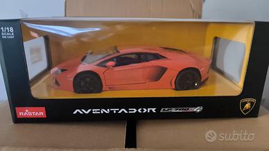 LAMBORGHINI AVENTADOR  