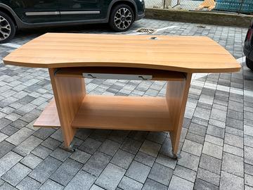 Scrivania Porta PC con Ruote e Piano Estraibile