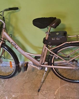 bici a pedalata assistita City 26"