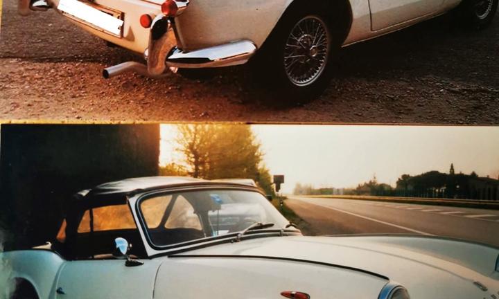 auto d'epoca Triumph spitfire 