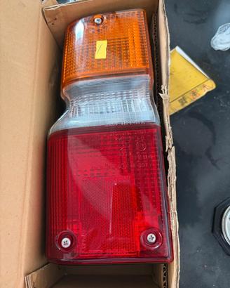 FANALE FARO LUCE POSTERIORE SINISTRO SX LATO GUIDA