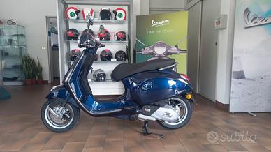 Vespa Primavera 125 E5+ con BAULETTO POST INCLUSO