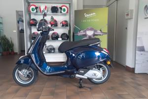 Vespa Primavera 125 E5+ con BAULETTO POST INCLUSO