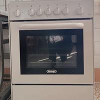 Cucina a gas DeLonghi