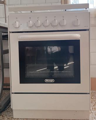 Cucina a gas DeLonghi