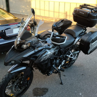 Benelli trk 502x