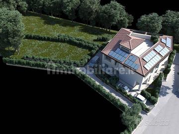 Casa indipendente di 135 m² con 5 locali e box aut