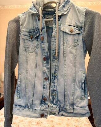 Gubbotto jeans e felpa ragazzo