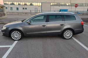 VW PASSAT Variant 2.0 TDI 170 Cv. + cerchi-gom inv