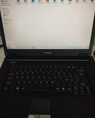 Computer notebook Toshiba Windows 7