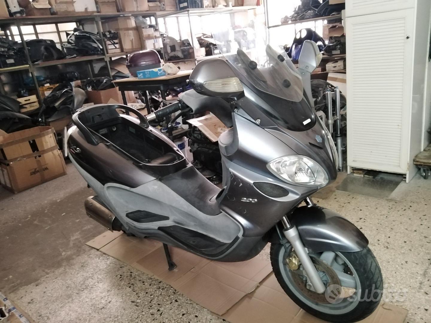 Subito - TUTTO RICAMBI USATI SCOOTER MOTO - Batteria moto scooter -  Accessori Moto In vendita a Lecce