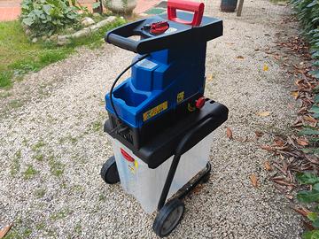 Trita rami biotrituratore 