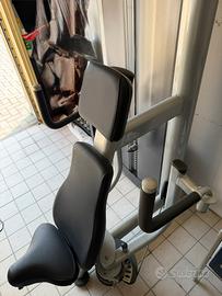 Attrezzatura  palestra professionale per pettorali