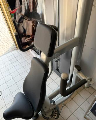 Attrezzatura  palestra professionale per pettorali