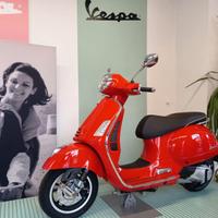 Vespa GTS 300 SUPER hpe abs euro 5