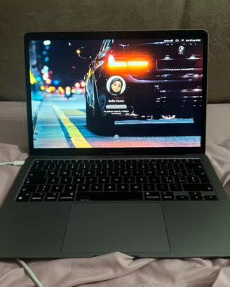 Apple PC Portatile MacBook Air 2020: Chip Apple M1
