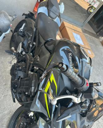 Kawadaki z900 2024 incidentata per info 3472872864