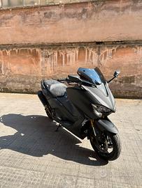 Yamaha Tmax 530