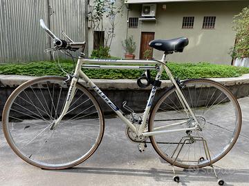 Bici da corsa taldo artigianale campagnolo shimano