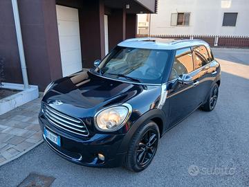 Mini Cooper D Countryman 1.6 pelle tetto e navigat