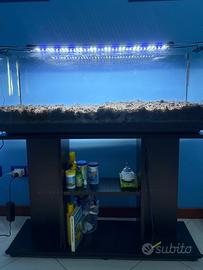 Acquario 150L con mobile e luci led
