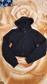 Felpa crop con cappuccio Stradivarius