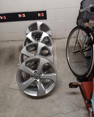 Cerchi in lega 17" Volkswagen 