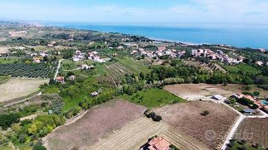 Terreno di 21740 m² a Ortona