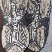 Balenciaga

Sneakers Triple S

